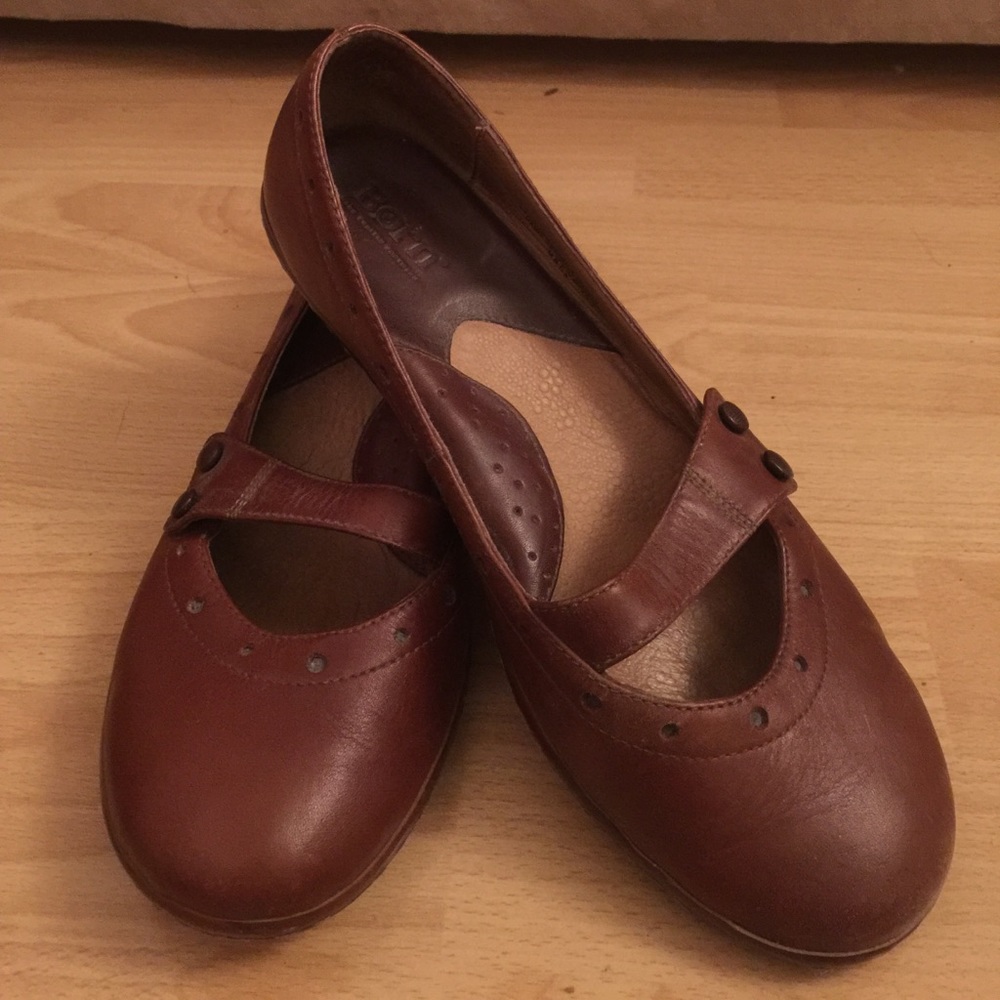 Born Comfy Leather Mary Jane with Kitten heel